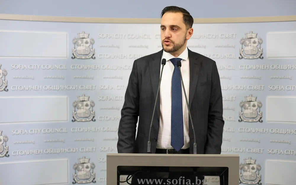 Цветомир Петров: Спазил съм буквата на закона в 14-дневен срок да свикам извънредно заседание - СНИМКИ-ВИДЕО