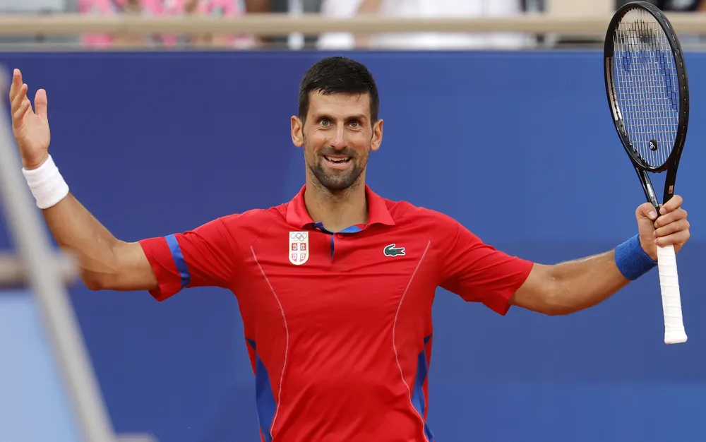 Джокович оцеля след контузия и се класира на полуфиналите на Олимпийските игри - СНИМКИ