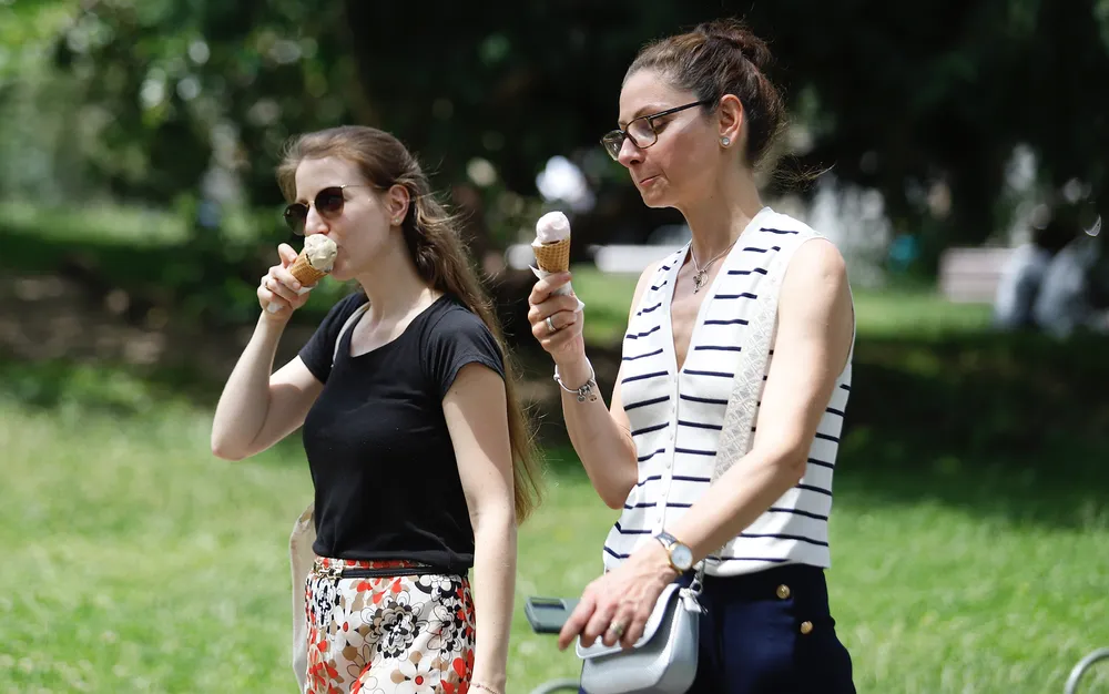 Слънчево и горещо в петък, 2 август