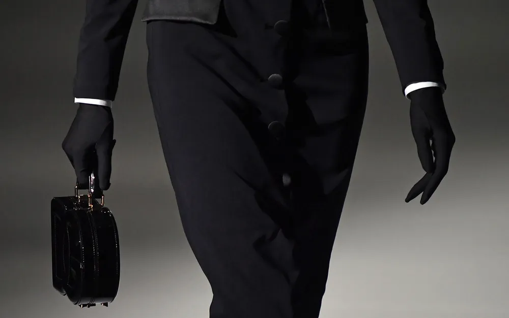 Dolce & Gabbana пусна на пазара кучешки парфюм