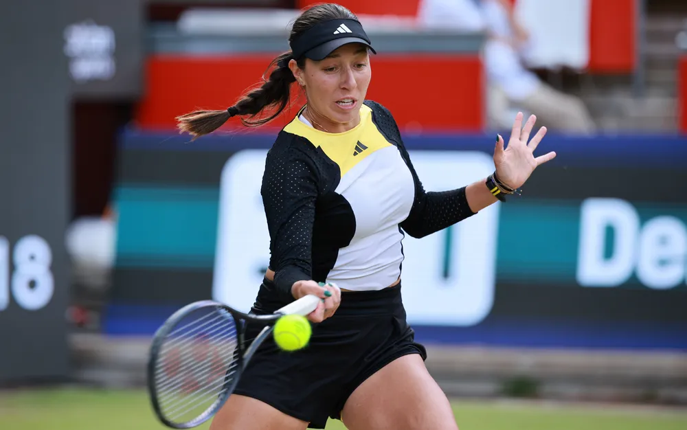 Пегула с успешно начало на защитата на титлата в Канада