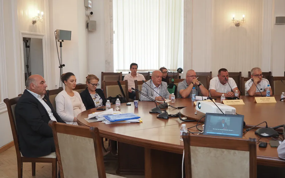 Скандален запис на кмета на Доспат беше пуснат на временната комисия за Доспат - подробности