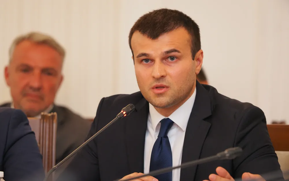 „Възраждане“: Бизнесът не е получил нито лев компенсация за високите цени на тока - ВИДЕО