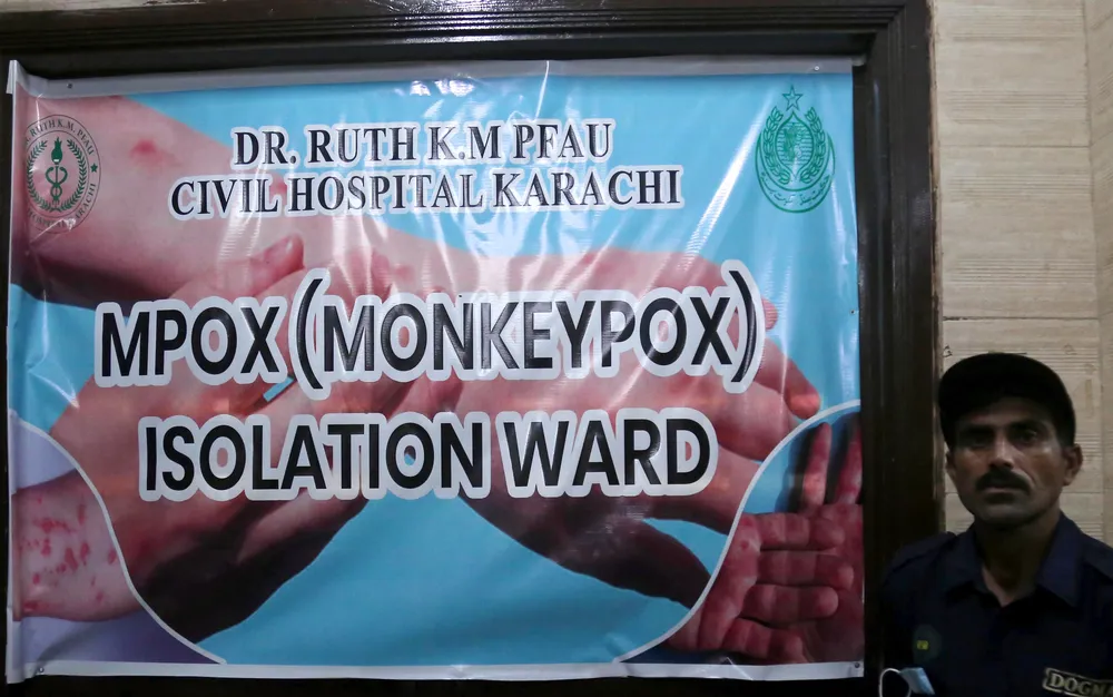 Пакистан съобщи за случаи на смъртоносния вирус маймунска шарка