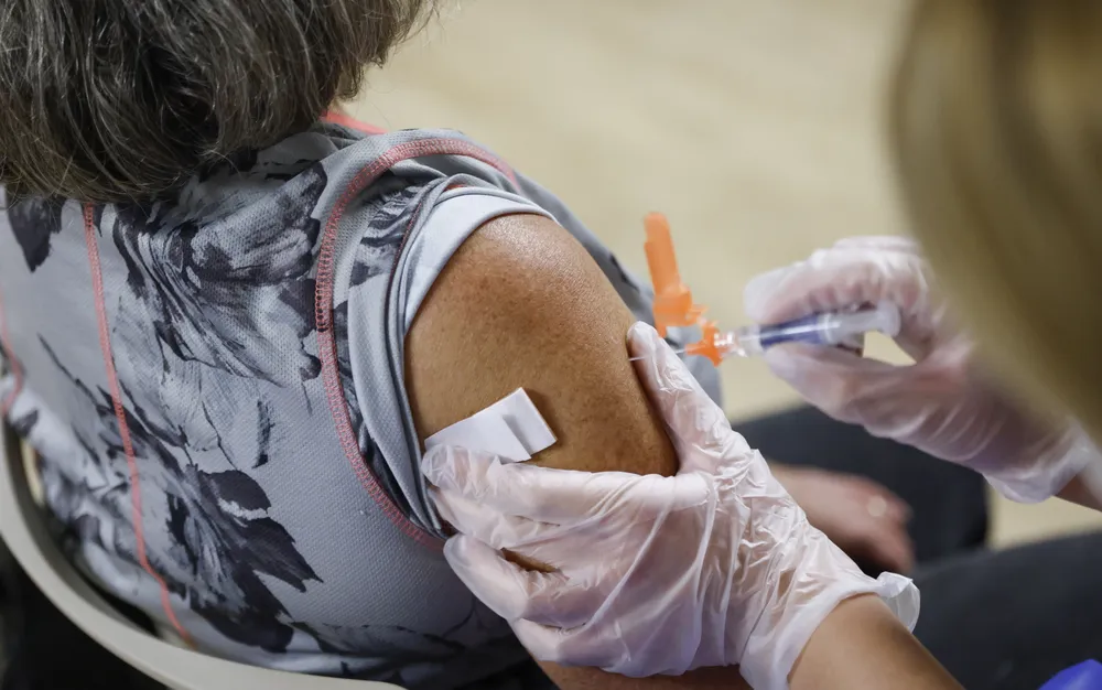 Франция дарява 100 000 ваксини срещу едра шарка