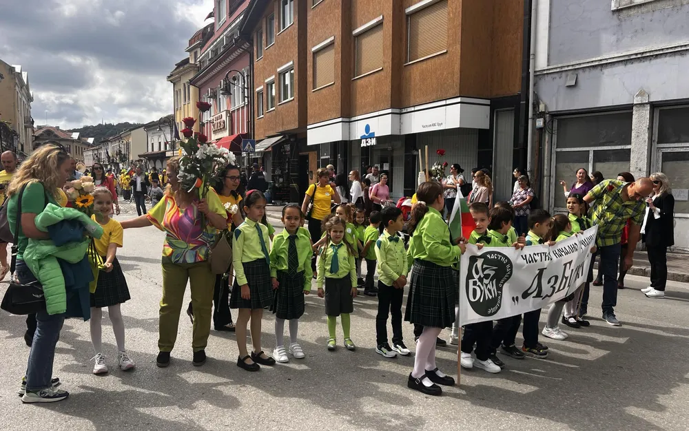 Над 25 милиона лева дават шанс на хиляди ученици да се занимават с изкуство и спорт през новата учебна година