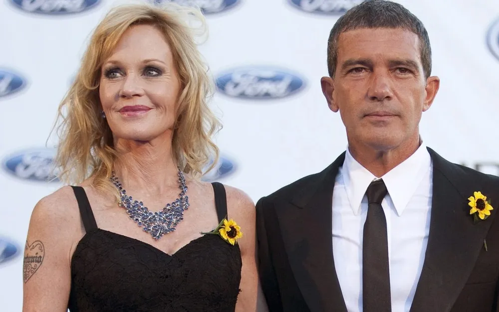 Мелани Грифит и Антонио Бандерас отпразнуваха годежа на дъщеря си