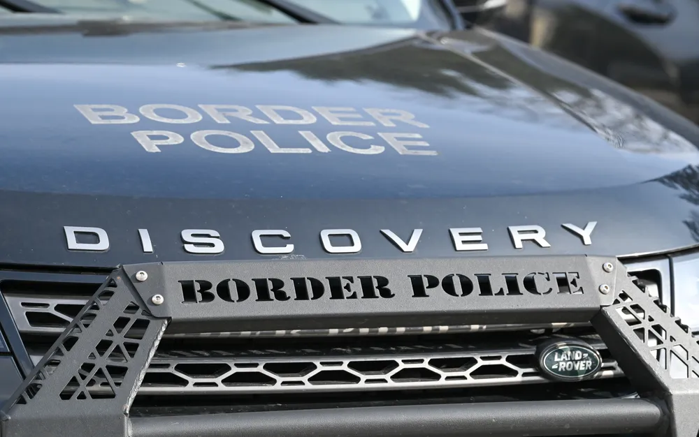 Във Враца разследват трафик на нелегални мигранти