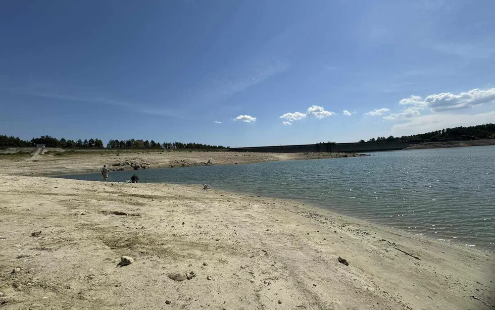 Отпускат вода от Държавния резерв за Павликени, Смядово и Белене