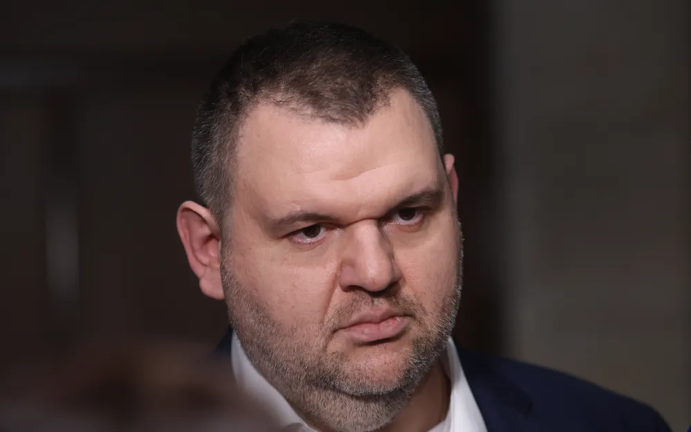 Делян Пеевски: Радев наруши Конституцията, той вече не е президент - СНИМКИ - ВИДЕО