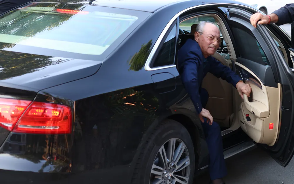 Доган не притежава резиденцията в Росенец, имотът е собственост на "Хермес солар" - подробности