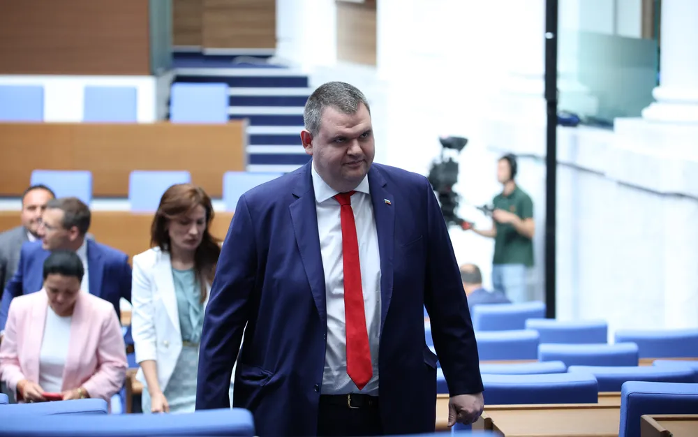 Делян Пеевски: Има само едно ДПС, другите са отцепници. ЦИК прави циркове - СНИМКИ - ВИДЕО