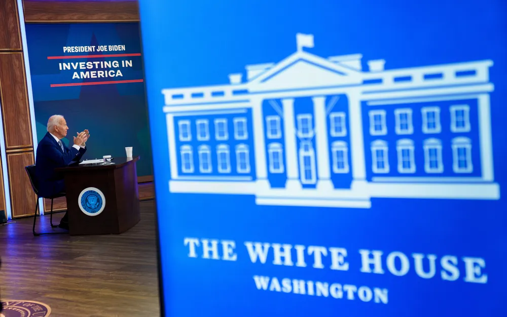 Белият дом призова Путин да спре да се намесва в президентските избори в САЩ