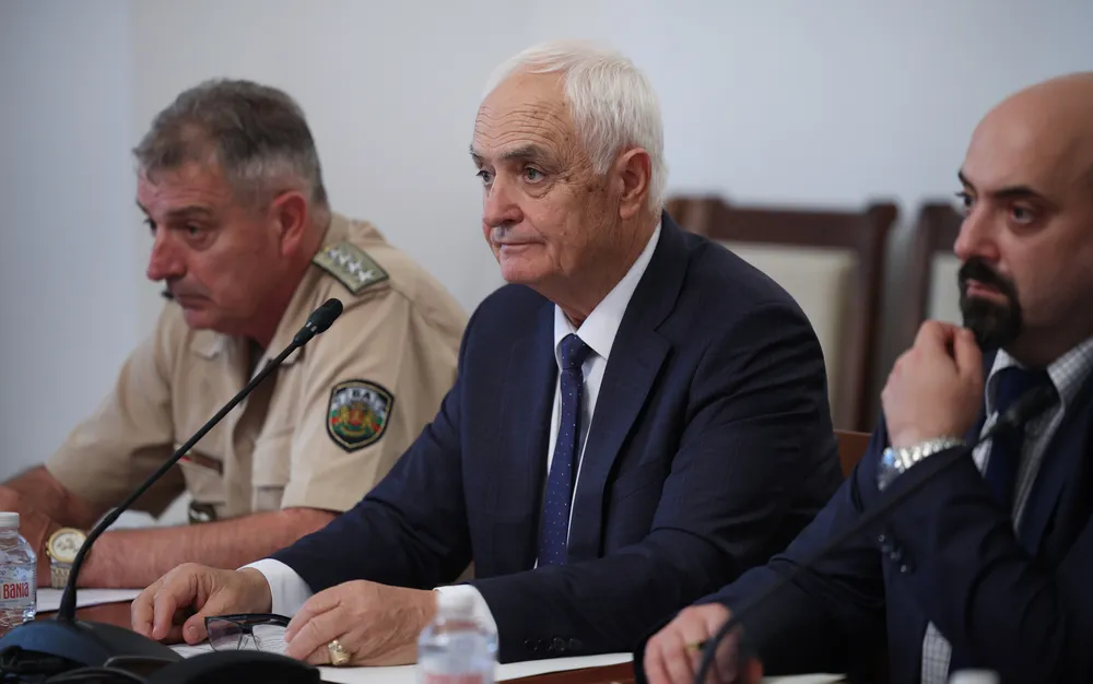 Запрянов: България няма промишлени възможности и не произвежда пейджъри