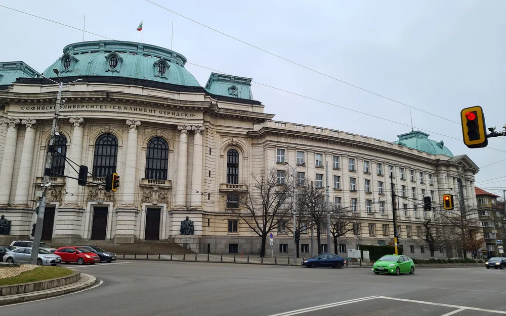 Алма Матер открива академичната учебна година