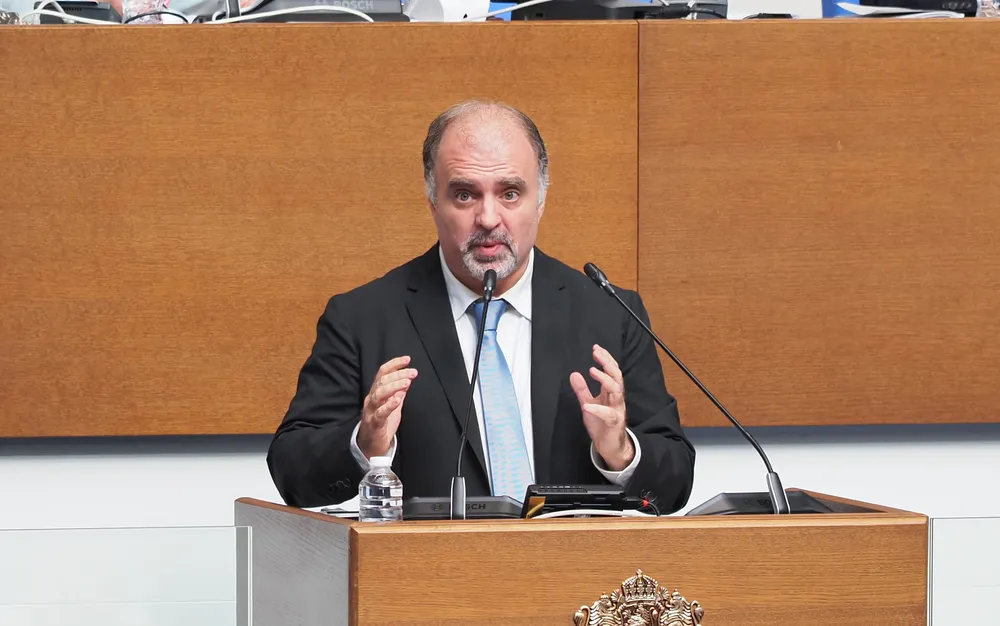 Найден Тодоров: Трябва да се орежат правомощията на директорите на театри