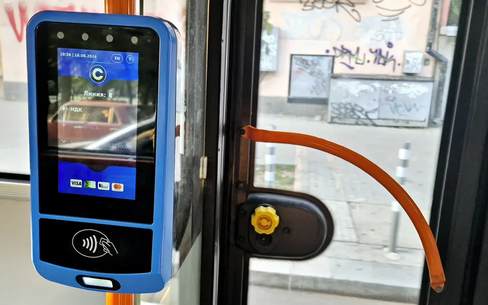 Работещите в градския транспорт на София подготвят стачки и протест