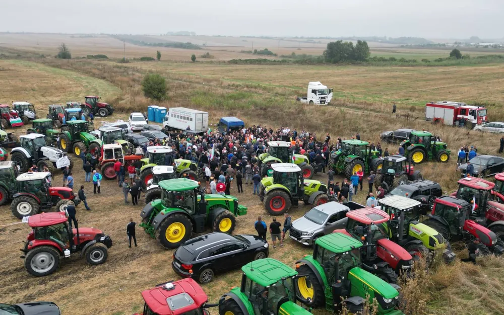 Правителството одобри 125 млн. лева държавна помощ за земеделските стопани