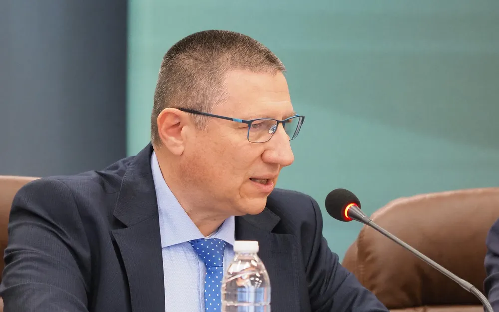 Как да спрем политическата криза да засегне съдебната власт