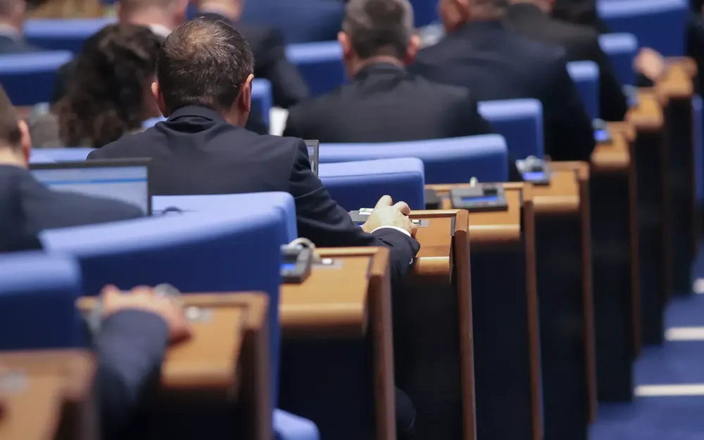 Депутатите в коледна ваканция до 5 януари