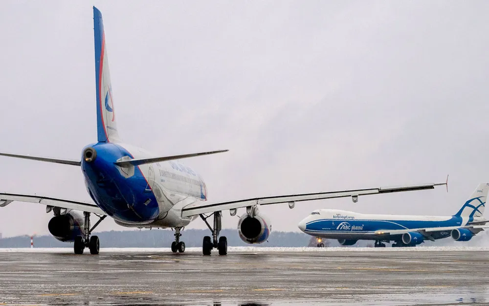 ЕС издаде ново предупреждение за полети през руското въздушно пространство