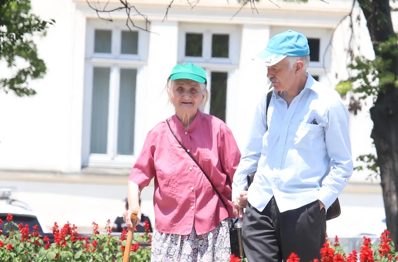 Минималната пенсия се увеличава на 630,50 лв. от 1 юли, средната достига около 1000 лв.