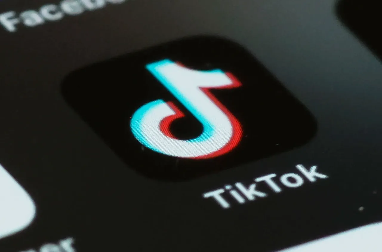 ЕС наложи 530 млн. евро глоба на TikTok за неправомерно предаване на лични данни в Китай