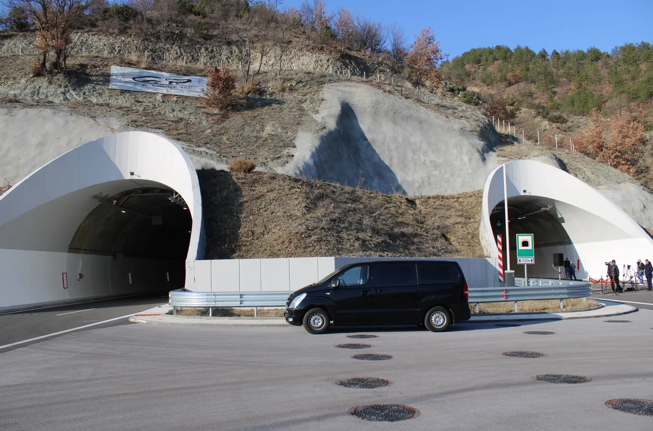 Затварят тунел "Железница" АМ Струма за 24 часа на 27 януари понеделник