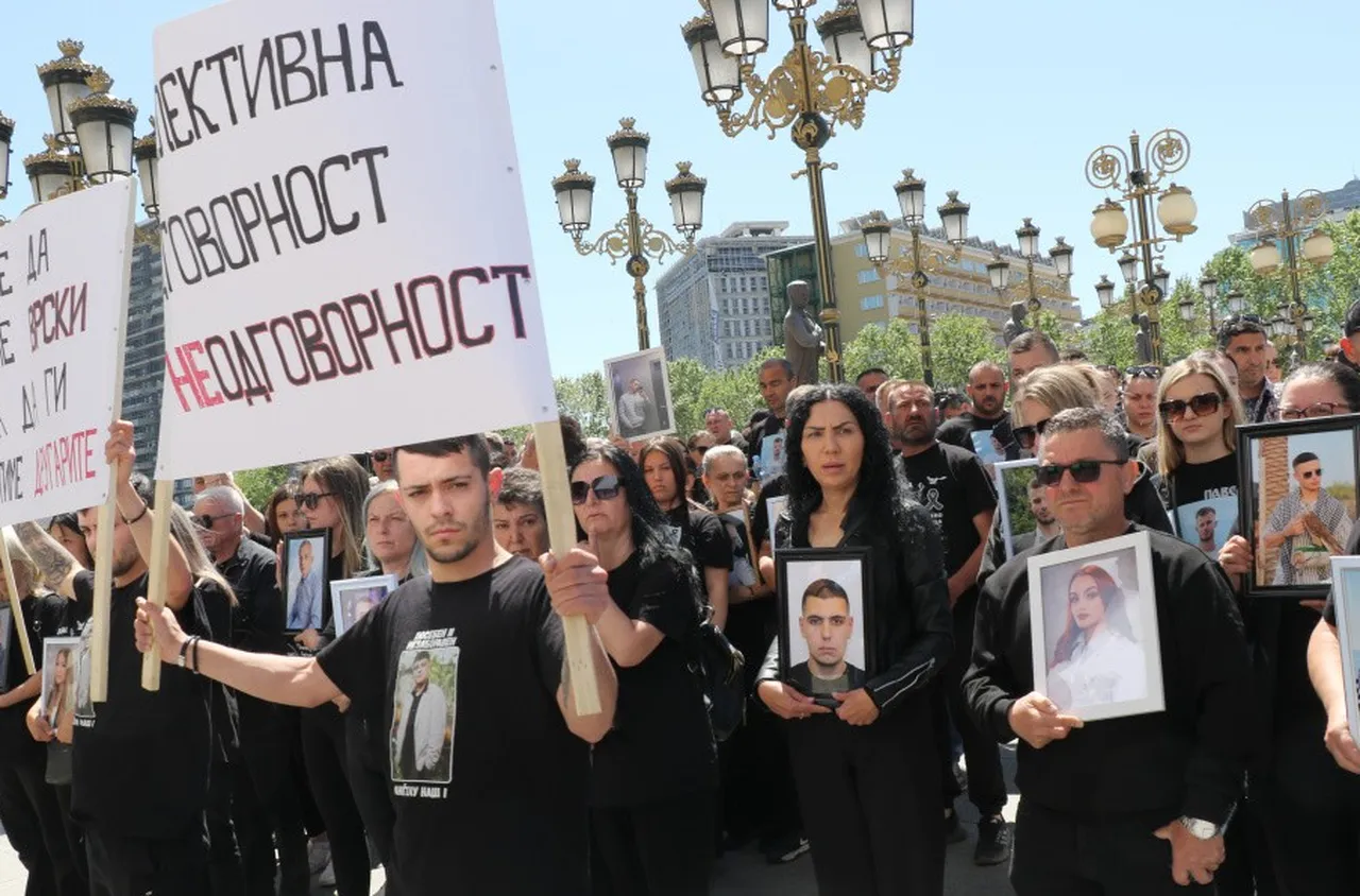 Протест в Скопие с искане за експертен кабинет след трагедията в Кочани: „Системата убива, не само огънят“