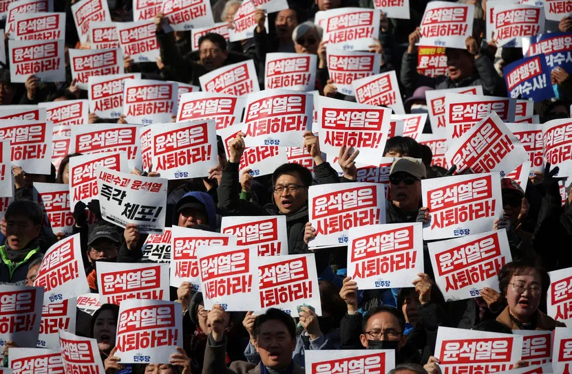 Конституционният съд на Южна Корея потвърди импийчмънта на президента Юн и го отстрани от поста