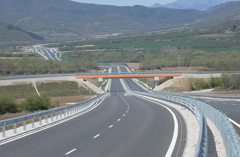 Министър Иванов ще провери напредъка на строителството на пътя Мездра-Ботевград