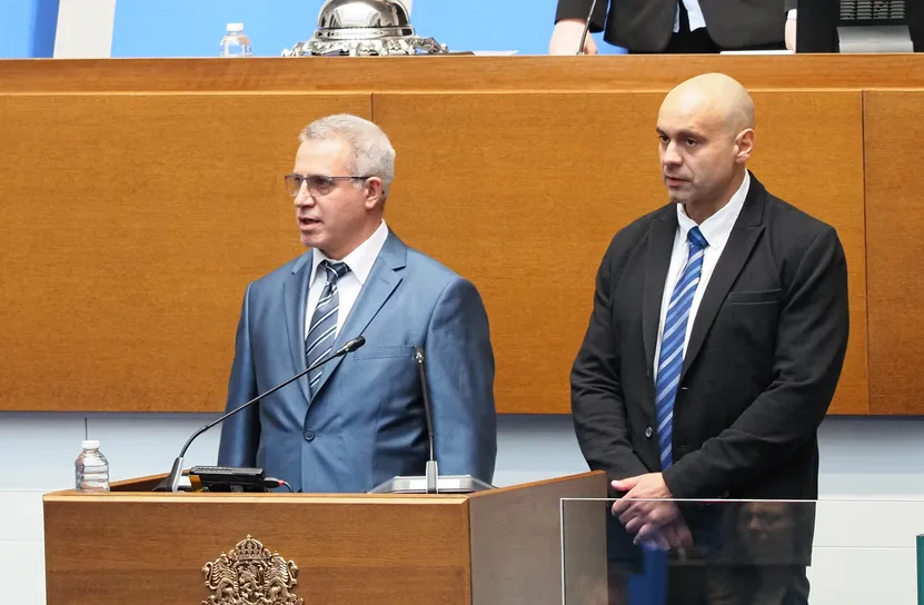 Двама нови депутати положиха клетва в Народното събрание