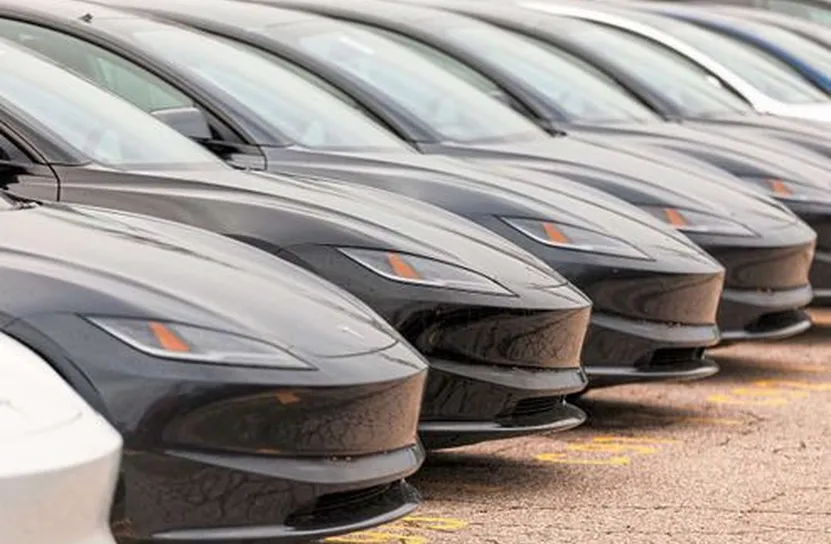 Продажбите на Tesla в ЕС намаляват с 49% през първите два месеца на 2025 г.