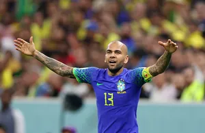 Алвеш плати 1 милион евро гаранция и излиза от затвора. Поне засега