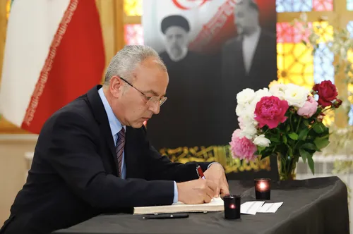 Смъртта на Раиси ще сплоти хардлайнерите в Иран