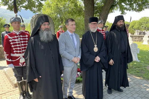 И македонската църква се конфронтира за името "Македония" - с Вселенската патриаршия