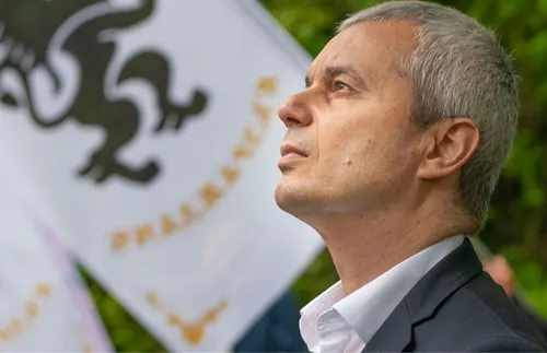 Костадин Костадинов:  Днес  хора, пристъпили църковните закони, избраха нов митрополит