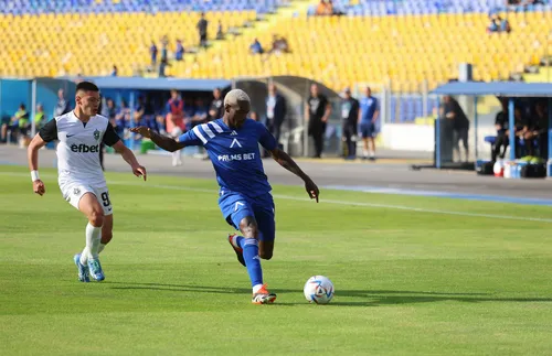 Какво е посланието в новия екип на "Левски"?