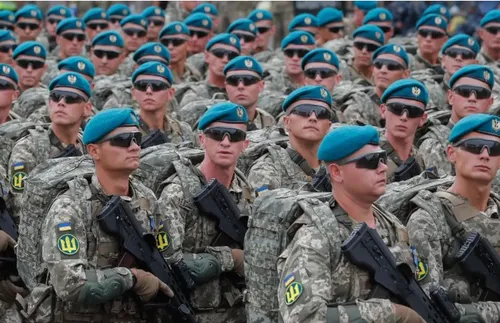 Франция изпраща военни инструктори в Украйна - подробности