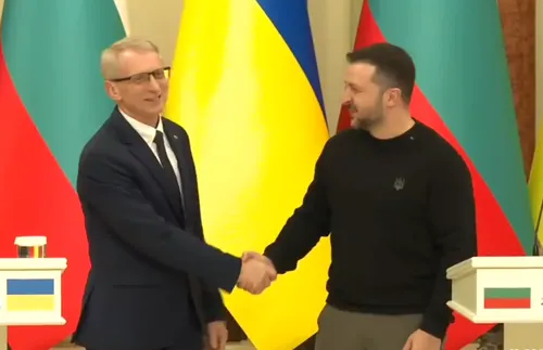 Украйна: Преговорите за изпращане на военни инструктори от Франция продължават