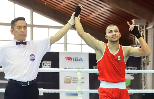 Радослав Росенов излиза днес за втора победа в Банкок