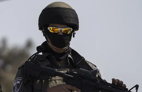 Гардиън: Бившият шеф на Мосад се е опитал да сплаши главния прокурор на МНС