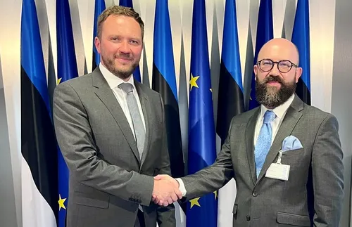 Белгия ще предостави на Украйна 30 самолета F-16 до 2028 г.