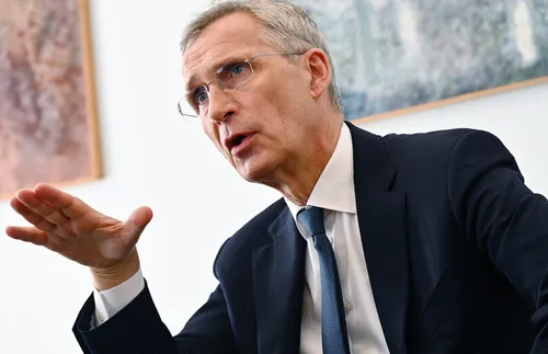 Столтенберг омаловажи заплахата на Кремъл за ескалация