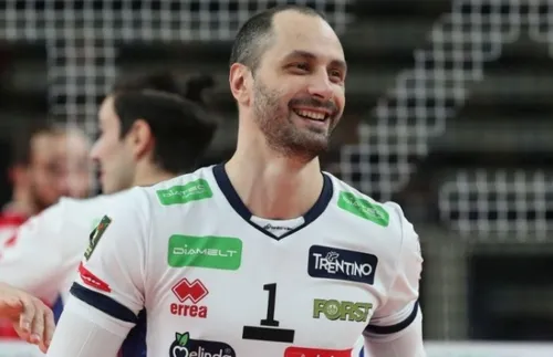 Матей Казийски откри летния сезон в Бургас с плажен волейбол - СНИМКИ - ВИДЕО