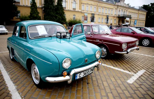 Над 200 автомобила от 4 държави ще участват на ретро парад в Русе