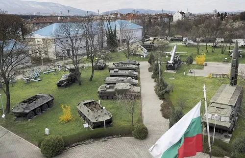 Горди татковци празнуват Деня на бащата в НВИМ - СНИМКИ-ВИДЕО