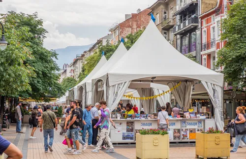 Най-мащабното пътуващо книжно изложение в страната – „Алея на книгата“ пристига в Пловдив