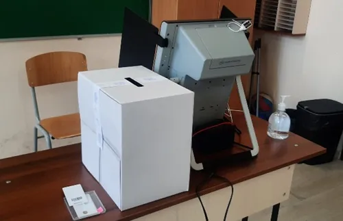 Изборният ден в Пловдив започна нормално, 472 секции отвориха врати