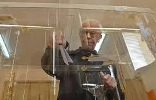 Изборният ден започна спокойно в Кюстендил